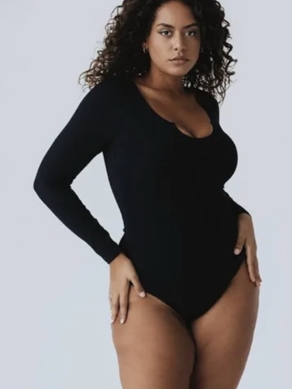 Klassy Network Black Long-Sleeve Scoop Neck Bodysuit Women’s Size Small
